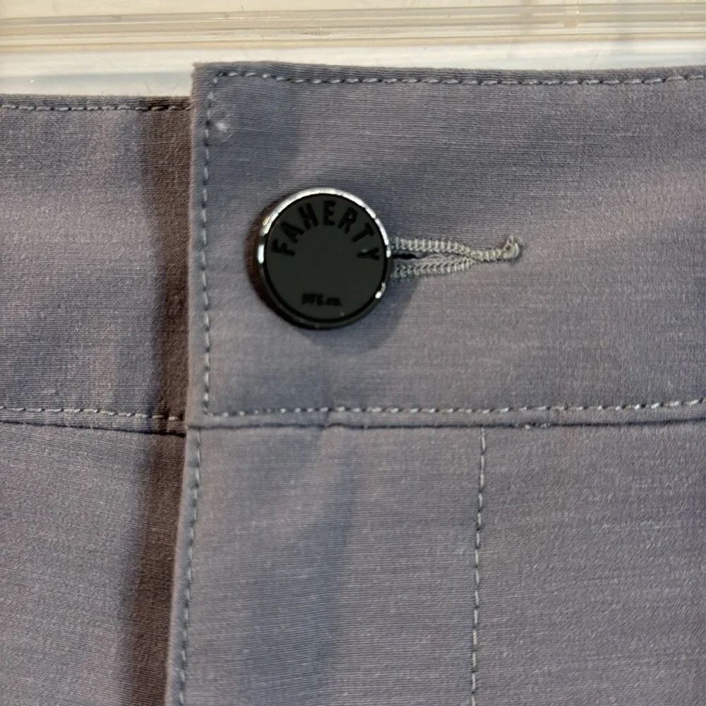 Faherty All Day Shorts (7 inch) Size 28